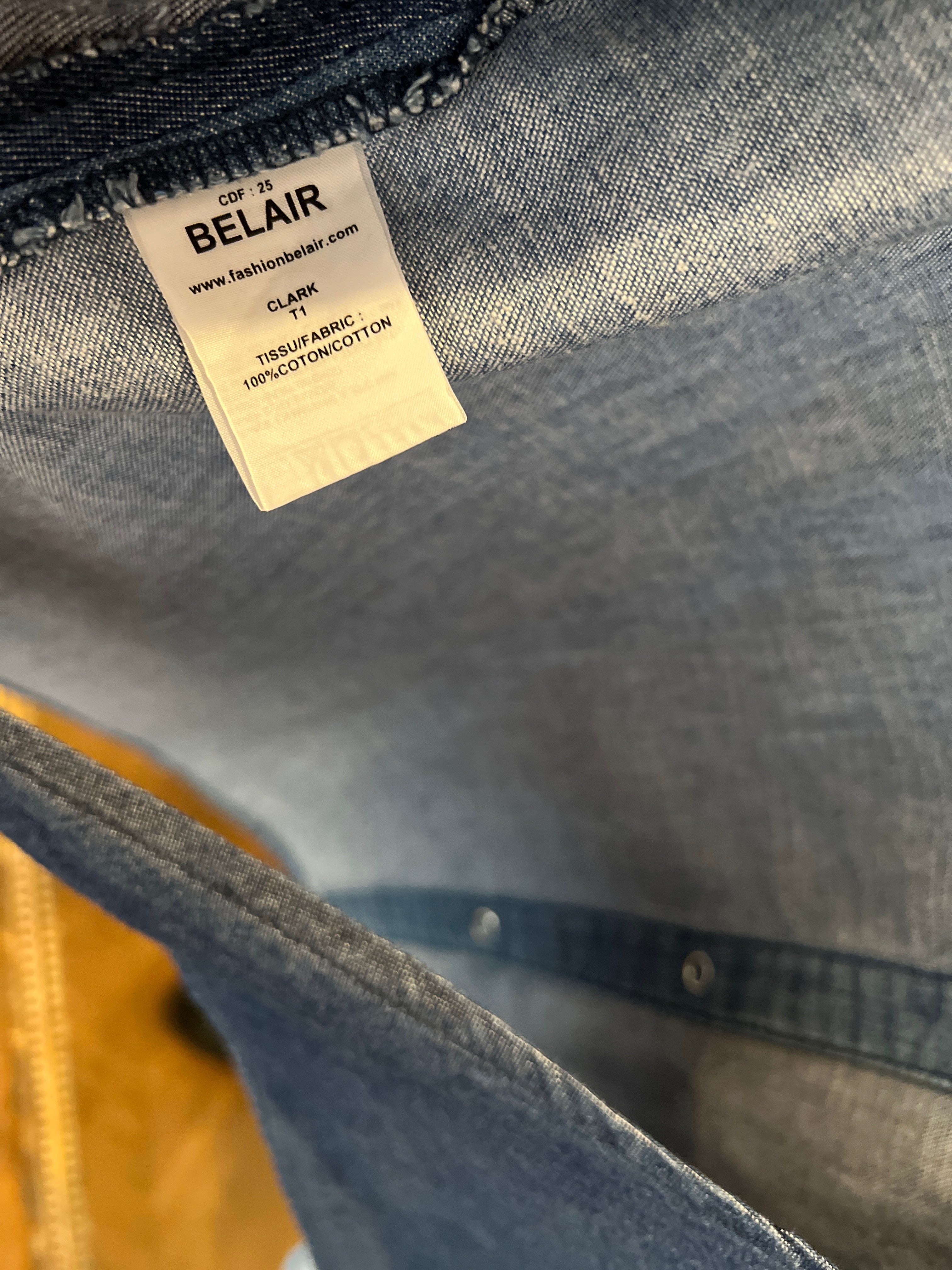 Anne Charlotte Top dos nu Belair en jean