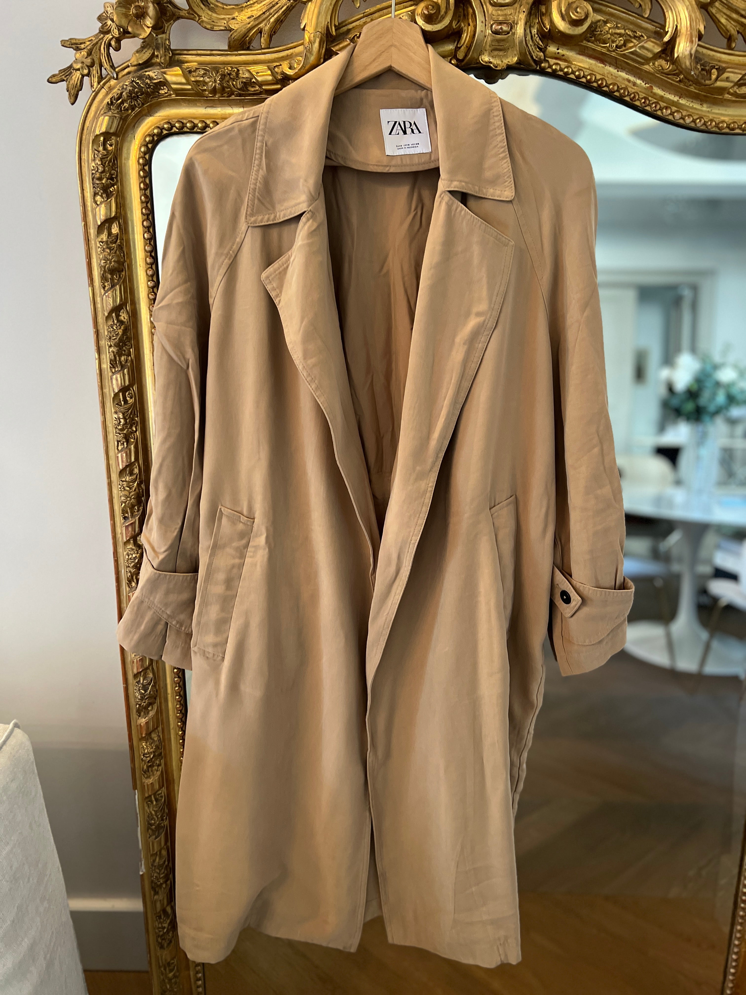 Anne Charlotte Veste fluide longue Zara camel