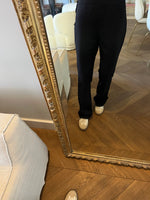 Charger l'image dans la galerie, Tara Jarmon - Pantalon noir évasé
