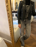 Charger l'image dans la galerie, Maje - Perfecto court en cuir noir
