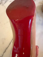 Charger l'image dans la galerie, Christian Louboutin - Escarpins vernis beige
