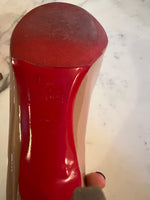 Charger l'image dans la galerie, Christian Louboutin - Escarpins vernis beige
