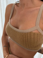 Charger l'image dans la galerie, Lucie Gabossi - Jacquemus Crop Top en maille beige
