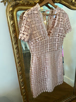 Charger l'image dans la galerie, Sandro - Robe broderie vieux rose
