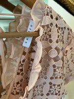 Charger l'image dans la galerie, Sandro - Robe broderie vieux rose
