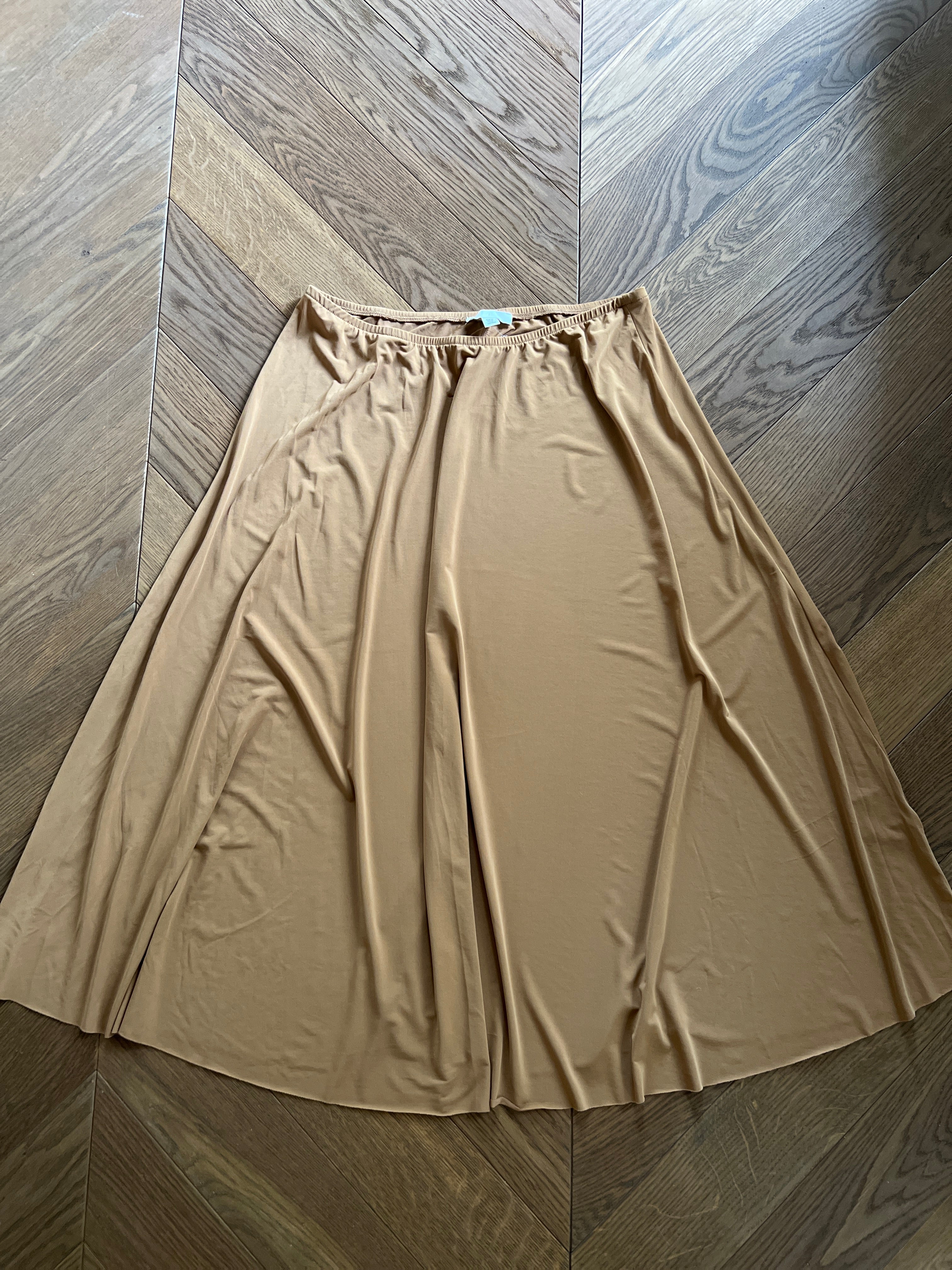 Malika Menard Jupe H&M mi-longue marron