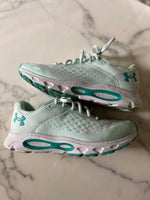 Charger l'image dans la galerie, Malika Menard Baskets Hovr Infinite vert d'eau
