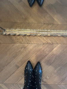 Bottines The Kooples noires à talons cuir à studs