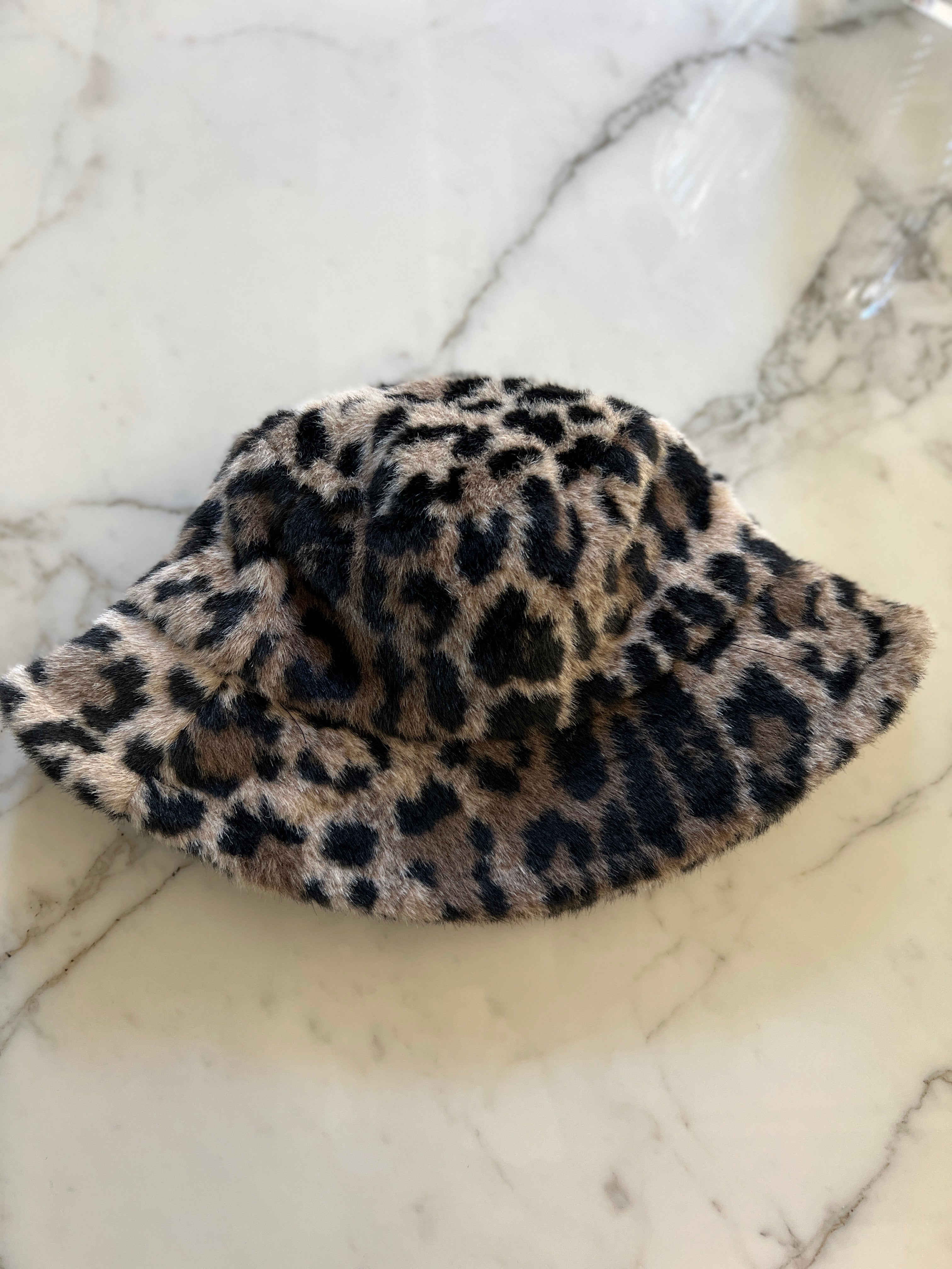 Malika Menard Bob Monki léopard