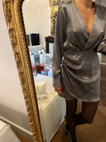 Charger l'image dans la galerie, Zara - Robe Argentée satinée
