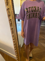 Charger l'image dans la galerie, Newstone - Robe t-shirt large violet
