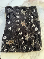 Charger l'image dans la galerie, Echarpe Classic Skull Alexander Mc Queen
