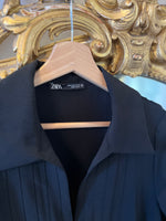 Charger l'image dans la galerie, Zara  - Robe noire col chemise

