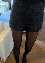 Charger l'image dans la galerie, H&amp;M - Short irisé noir
