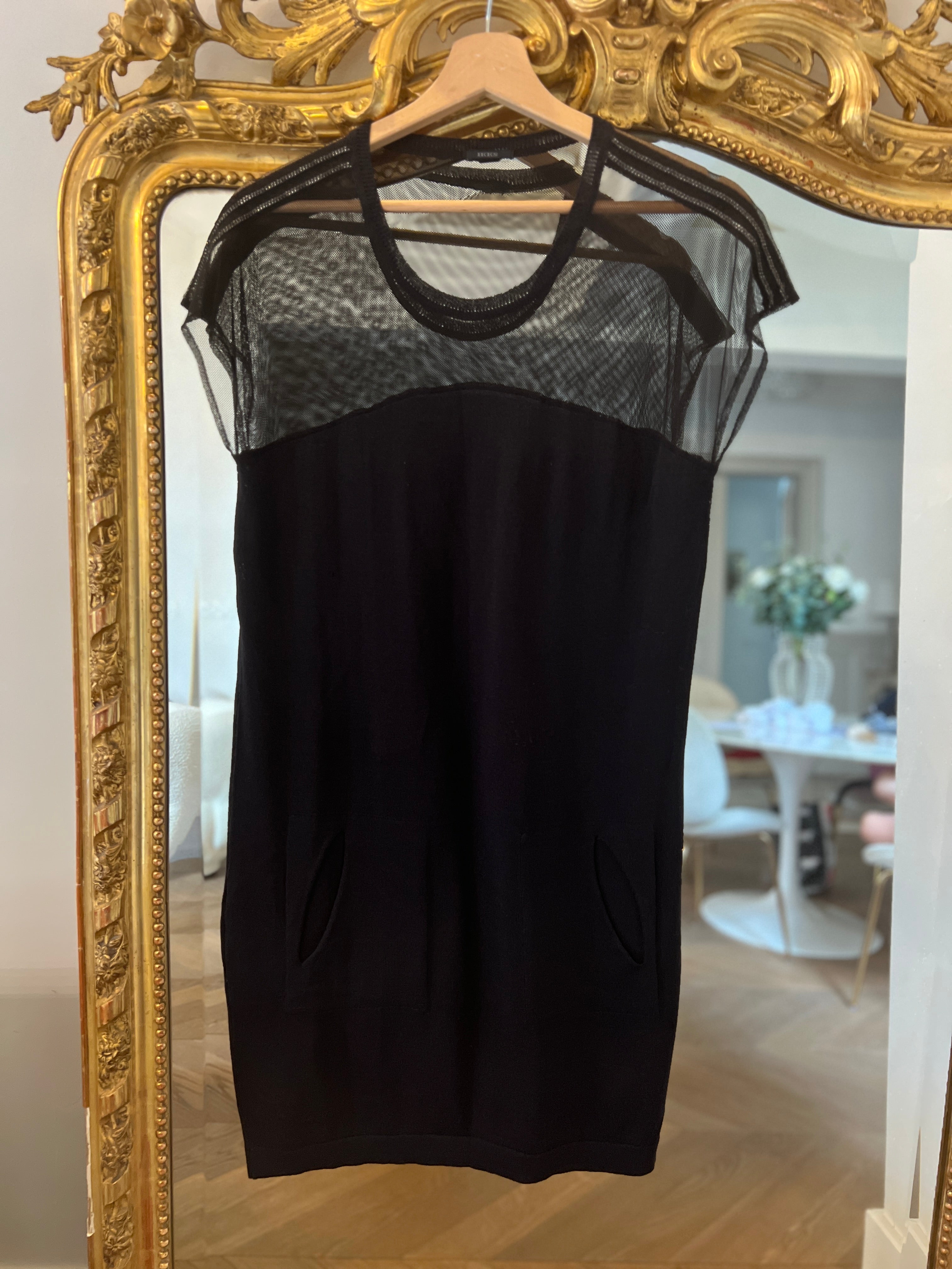 Robe IKKS noire en transparence