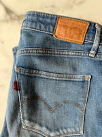 Charger l&#39;image dans la galerie, Jean Levis 721 High Rise Skinny bleu classique
