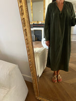 Charger l&#39;image dans la galerie, Robe Laurence Bras longue Kaki
