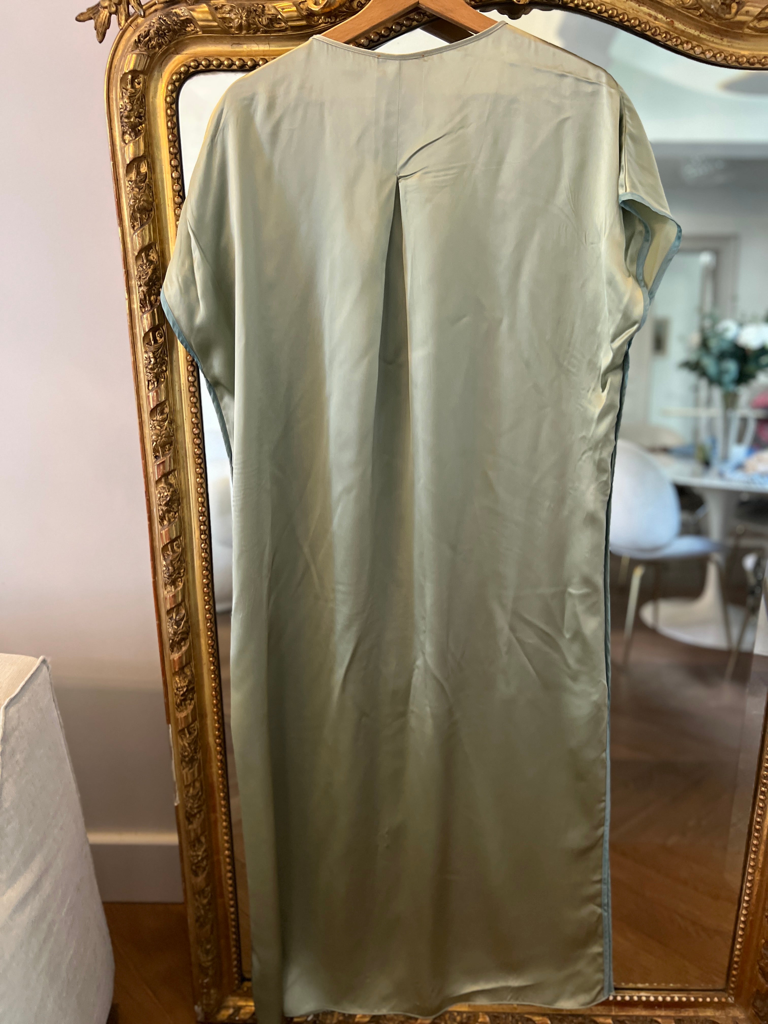 Robe Forte Forte longue verte satinée