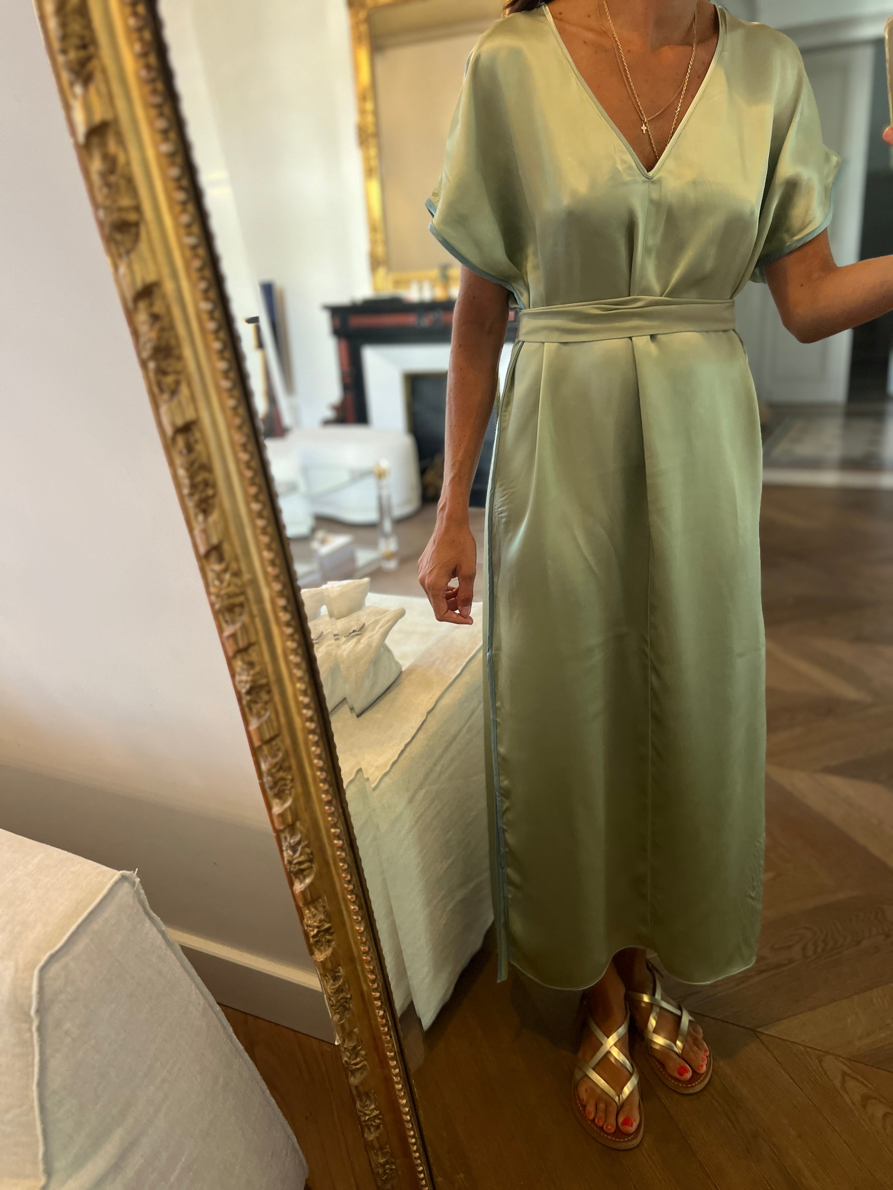 Robe Forte Forte longue verte satinée