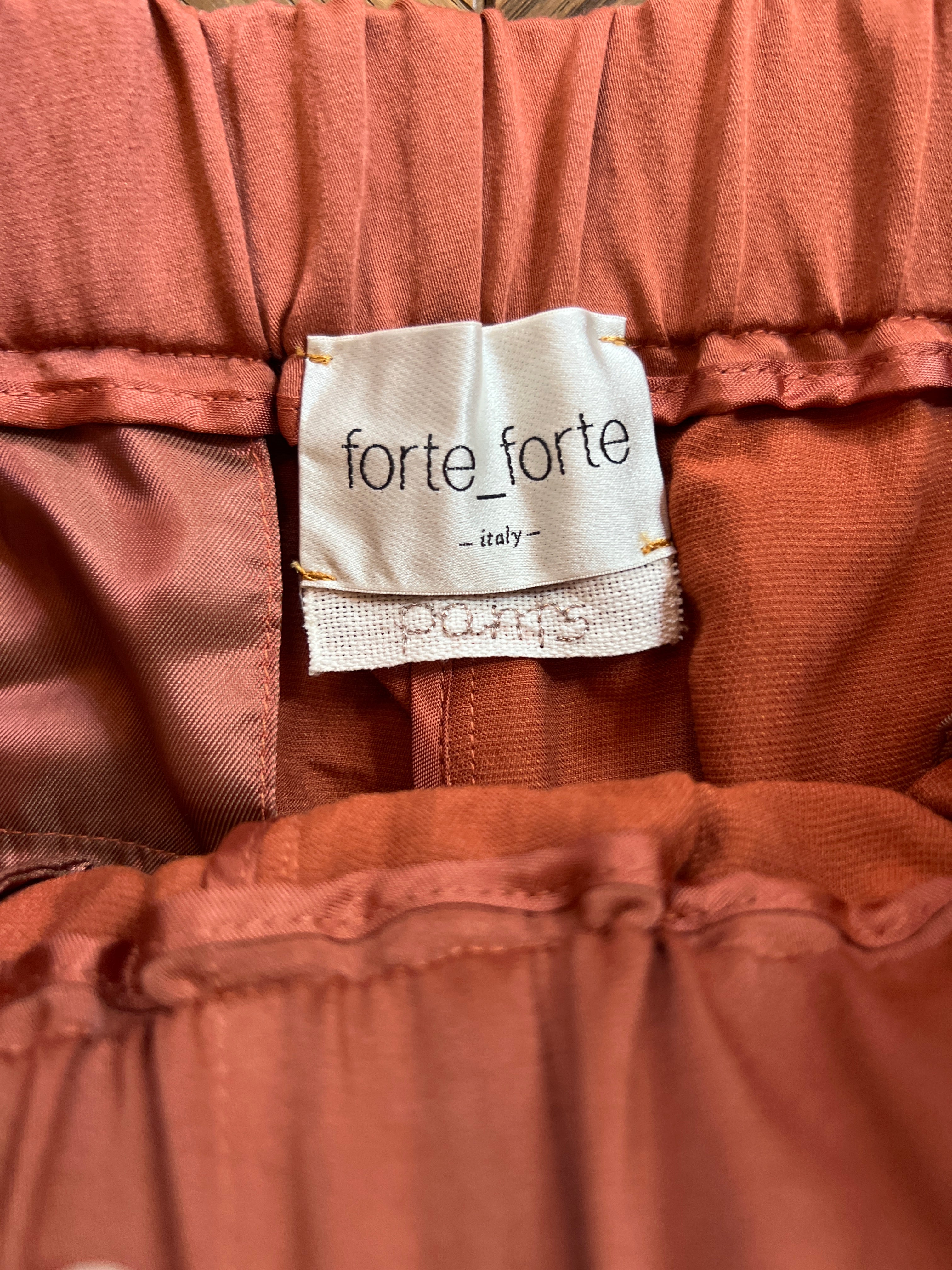 Pantalon Forte Forte Terracotta en satin