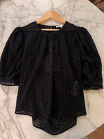 Charger l'image dans la galerie, Maje -  Top broderie noire
