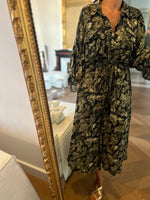 Charger l&#39;image dans la galerie, Robe longue Zara ceinturée
