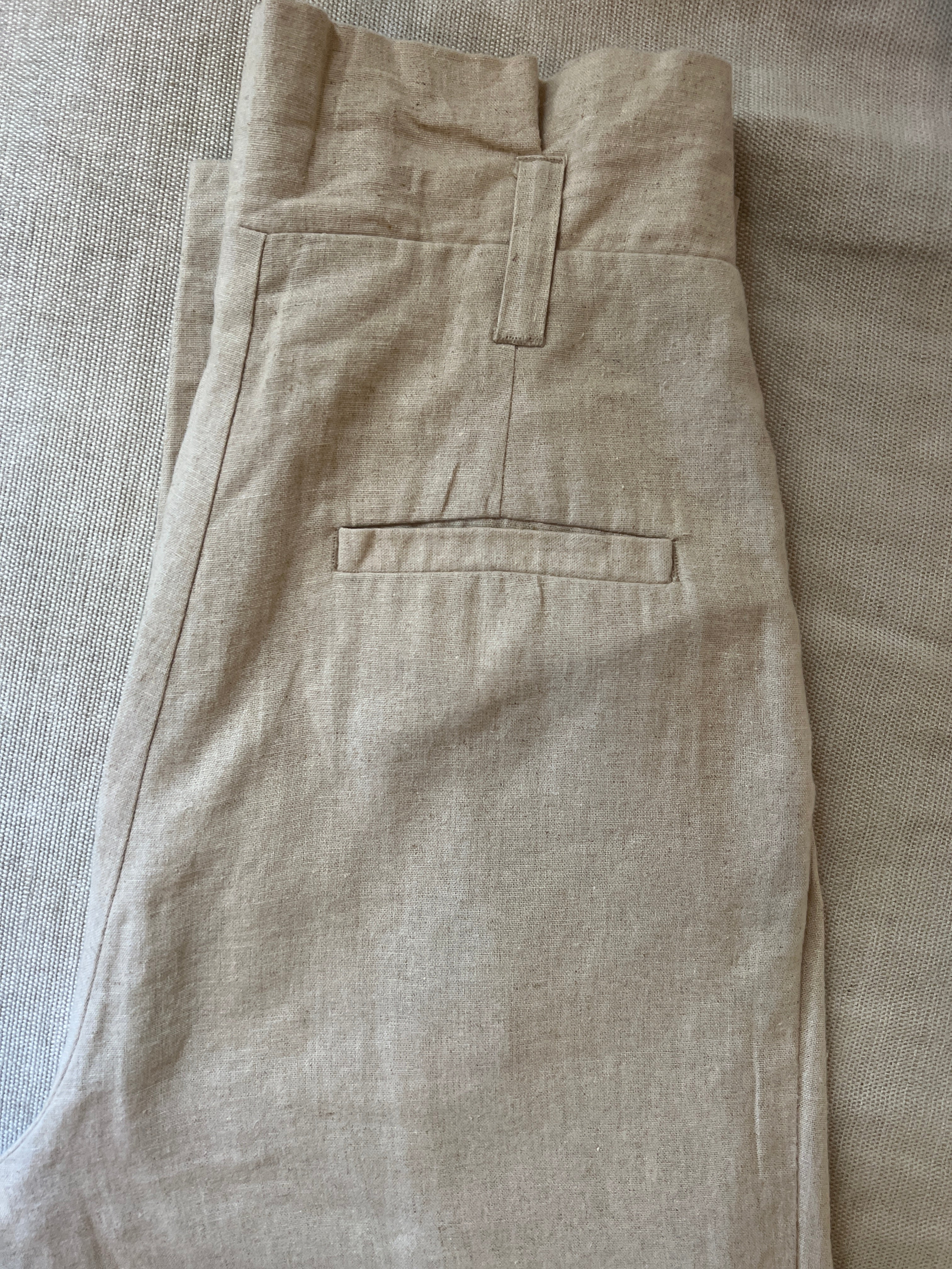 Pantalon Zara en lin beige taille haute