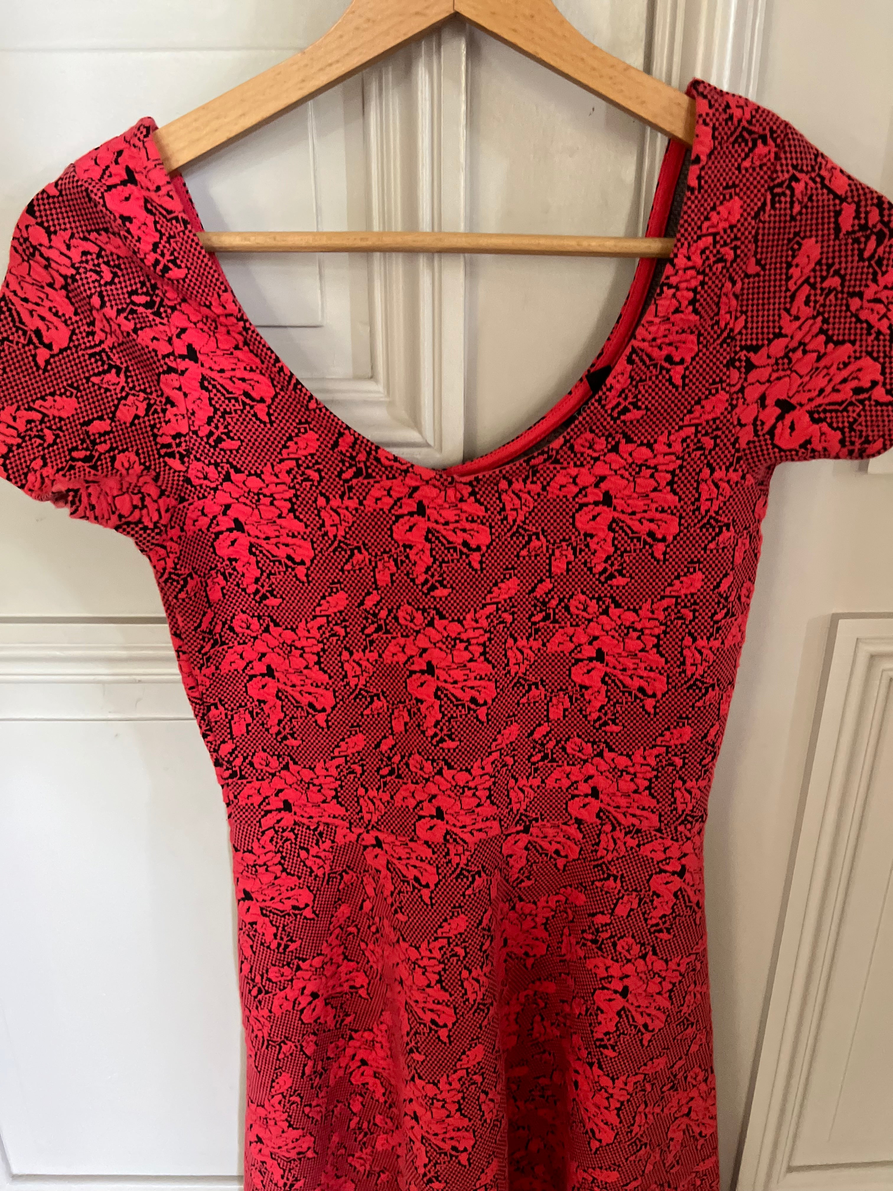 Robe Topshop patineuse rouge