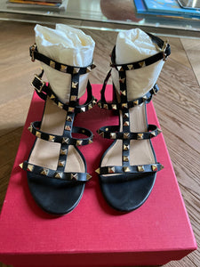 Sandales Valentino Rockstud à brides