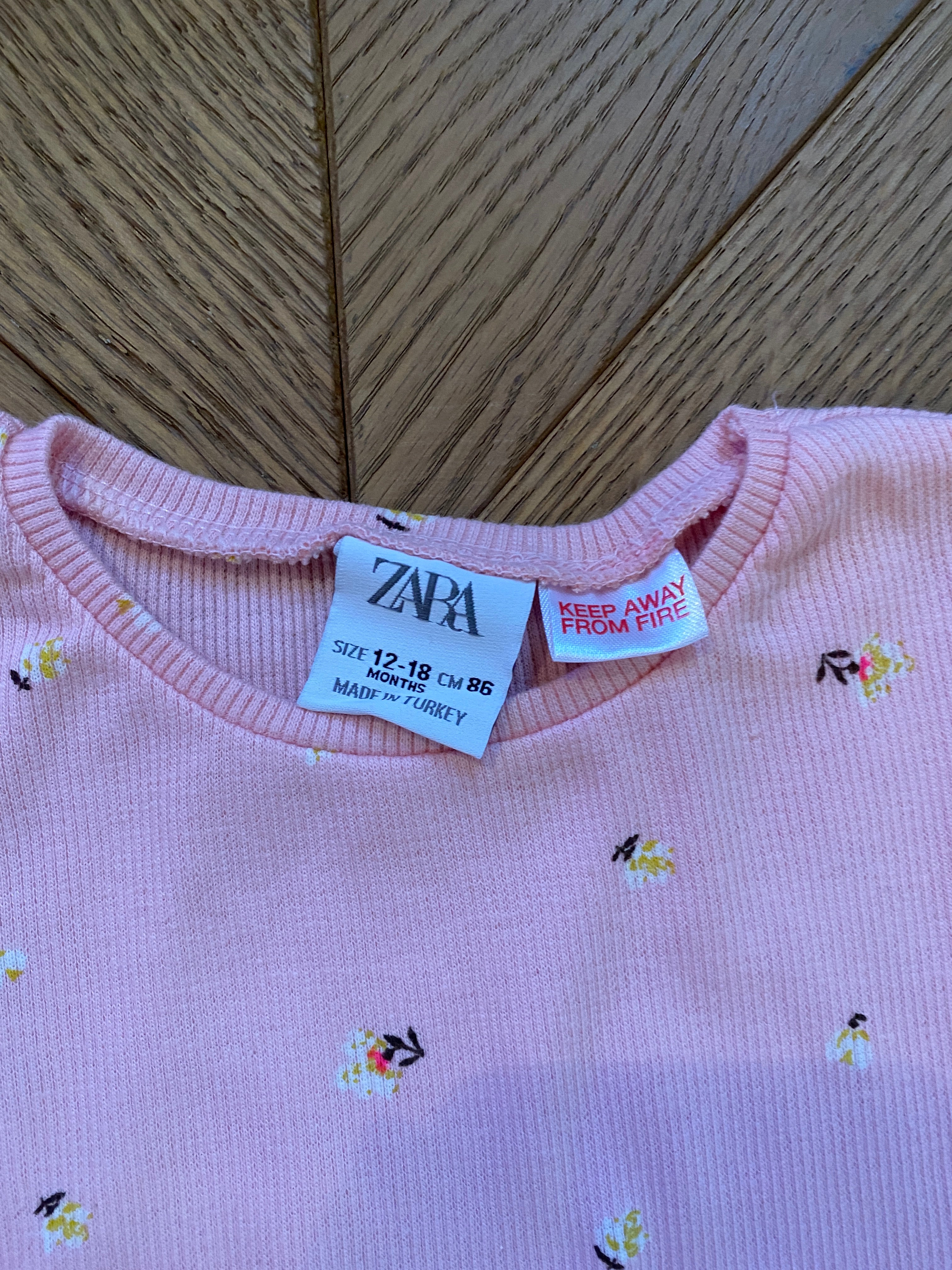 T-Shirt Zara rose 12 mois
