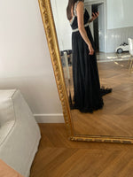 Charger l&#39;image dans la galerie, Charlotte Pirroni Robe de soirée noire avec strass
