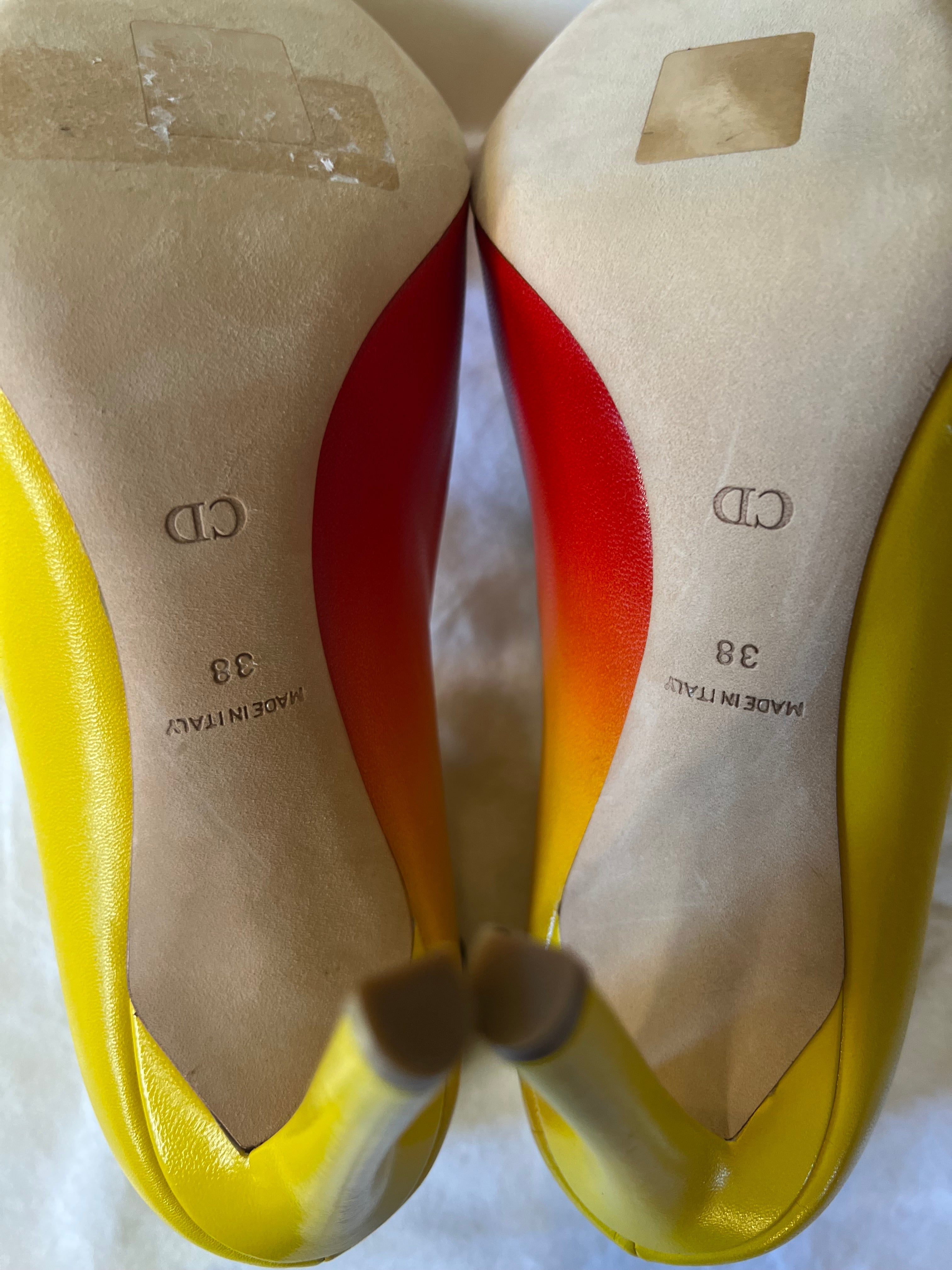Escarpins Neufs Christian Dior rouge et jaune