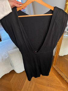 Robe Asos Noire avec épaulettes