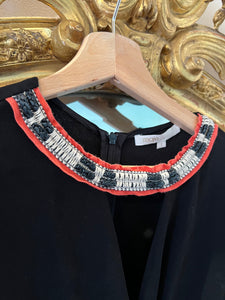 Robe Maje noir avec col collier