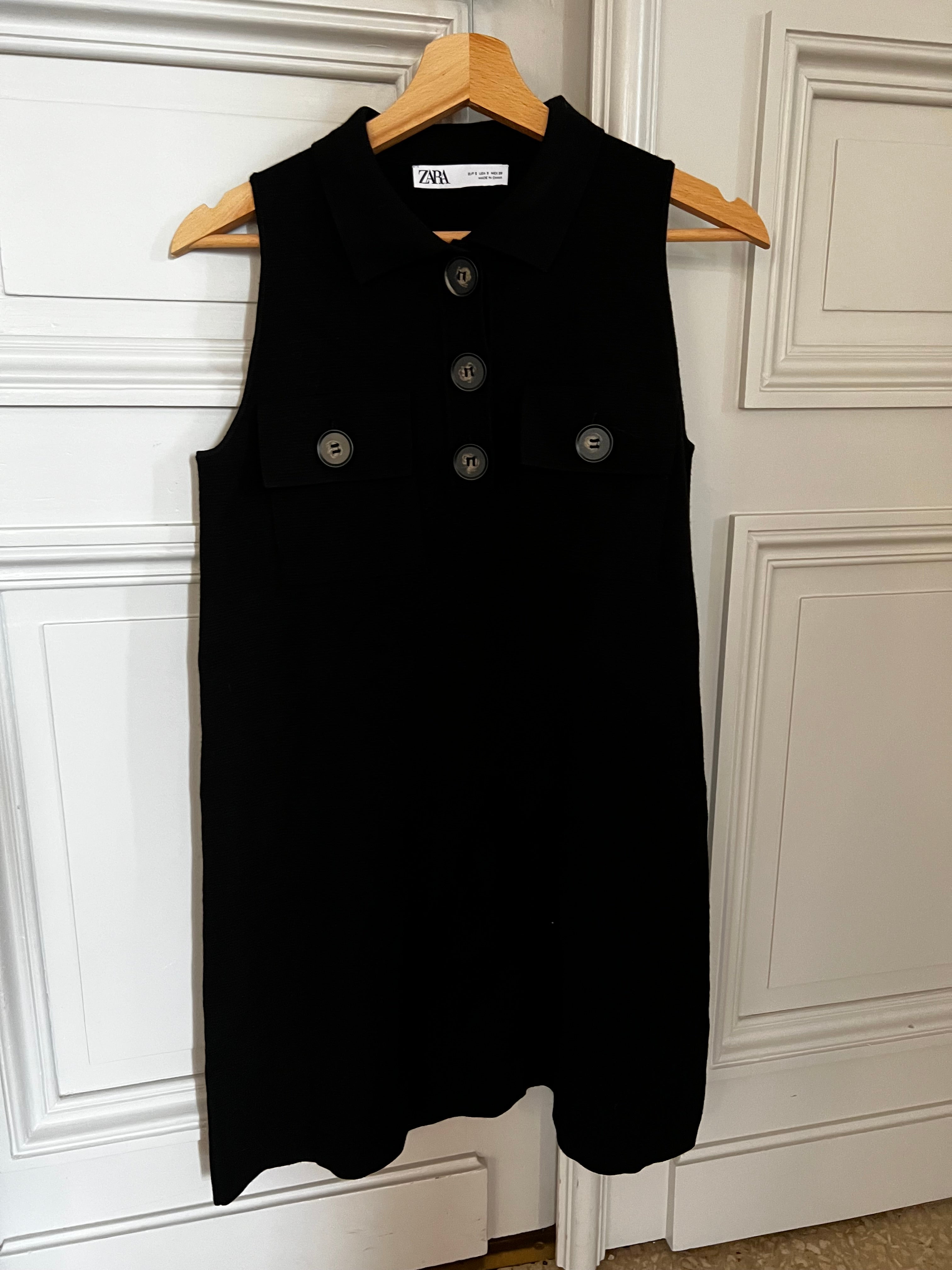 Robe Zara noire à poches