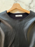 Charger l&#39;image dans la galerie, Robe Zara noire simili cuir
